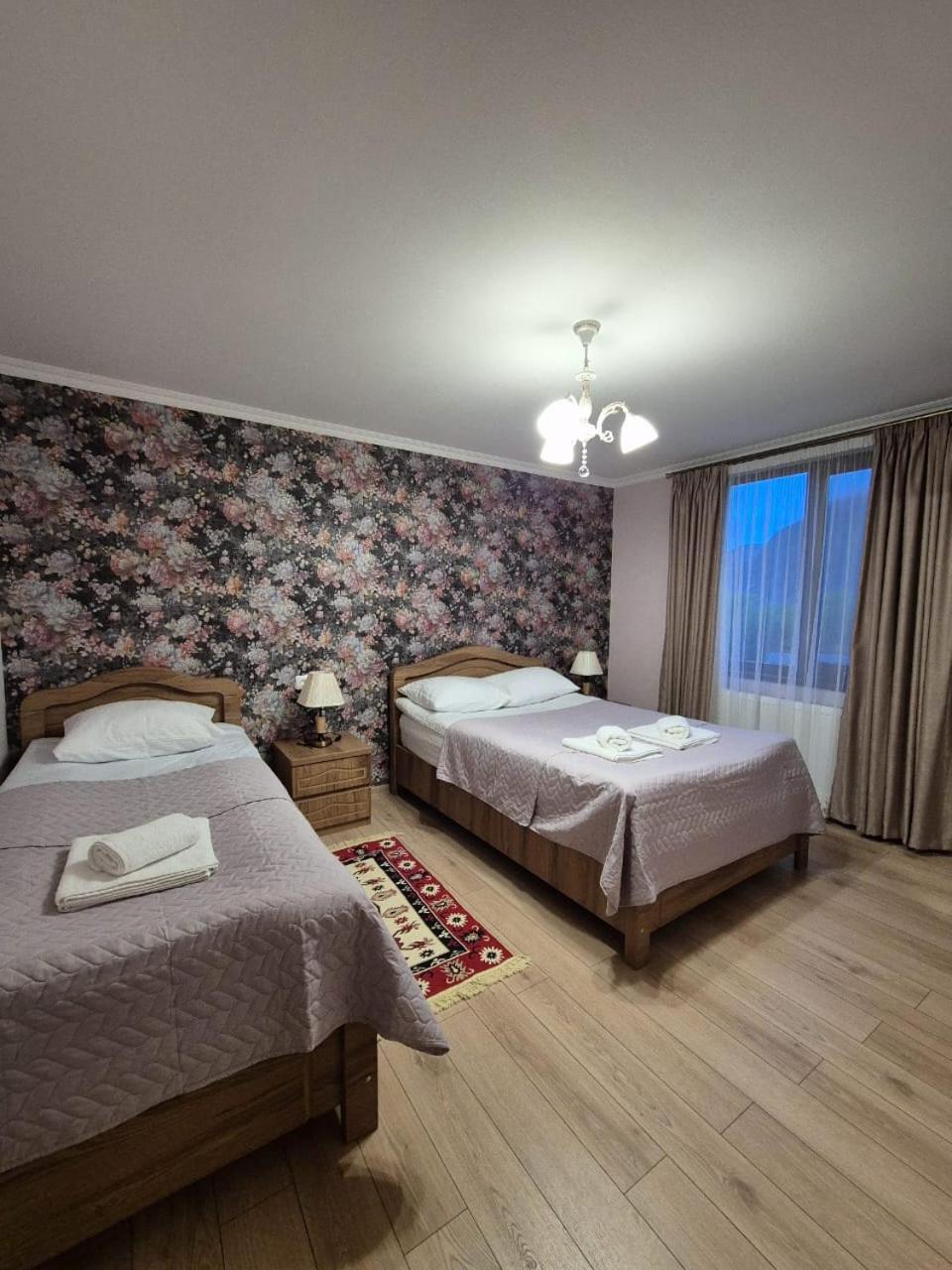 Nq Guest House Kazbegi Kültér fotó
